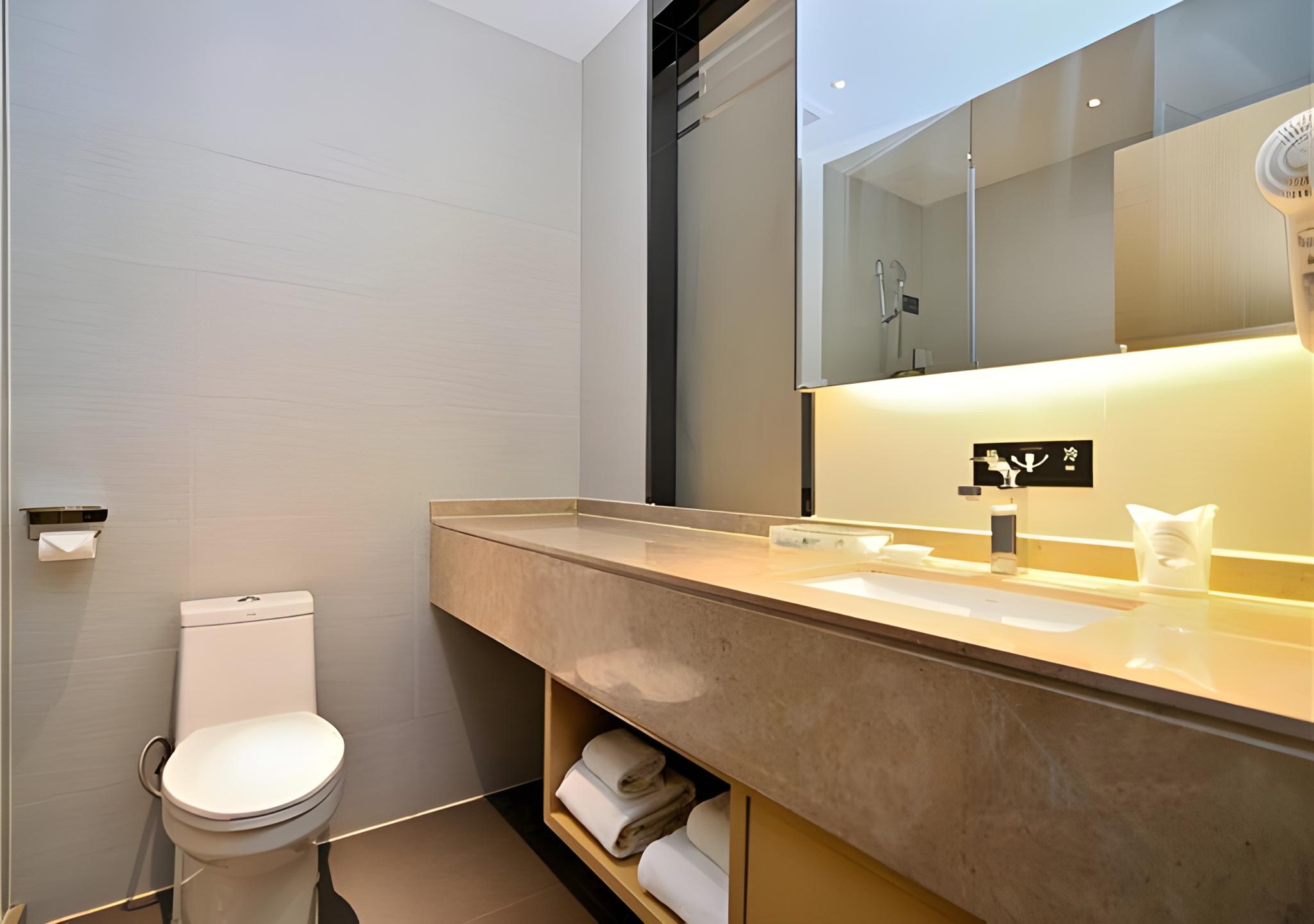 City Comfort Inn Kunming Nanping Wuyi Road Metro Station 42/44