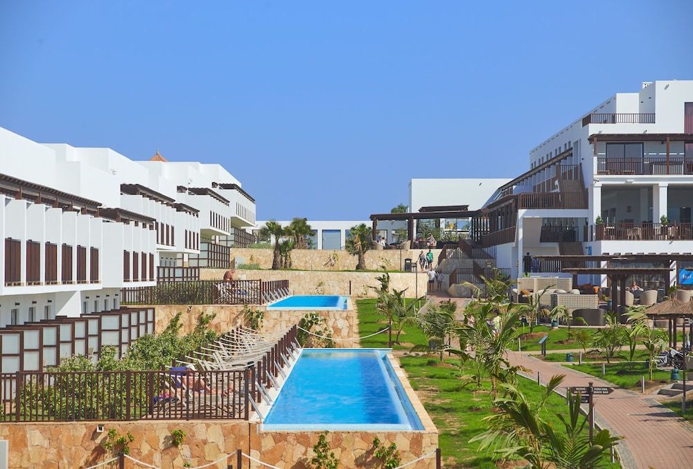 Melia Llana Beach Resort Spa 39/50