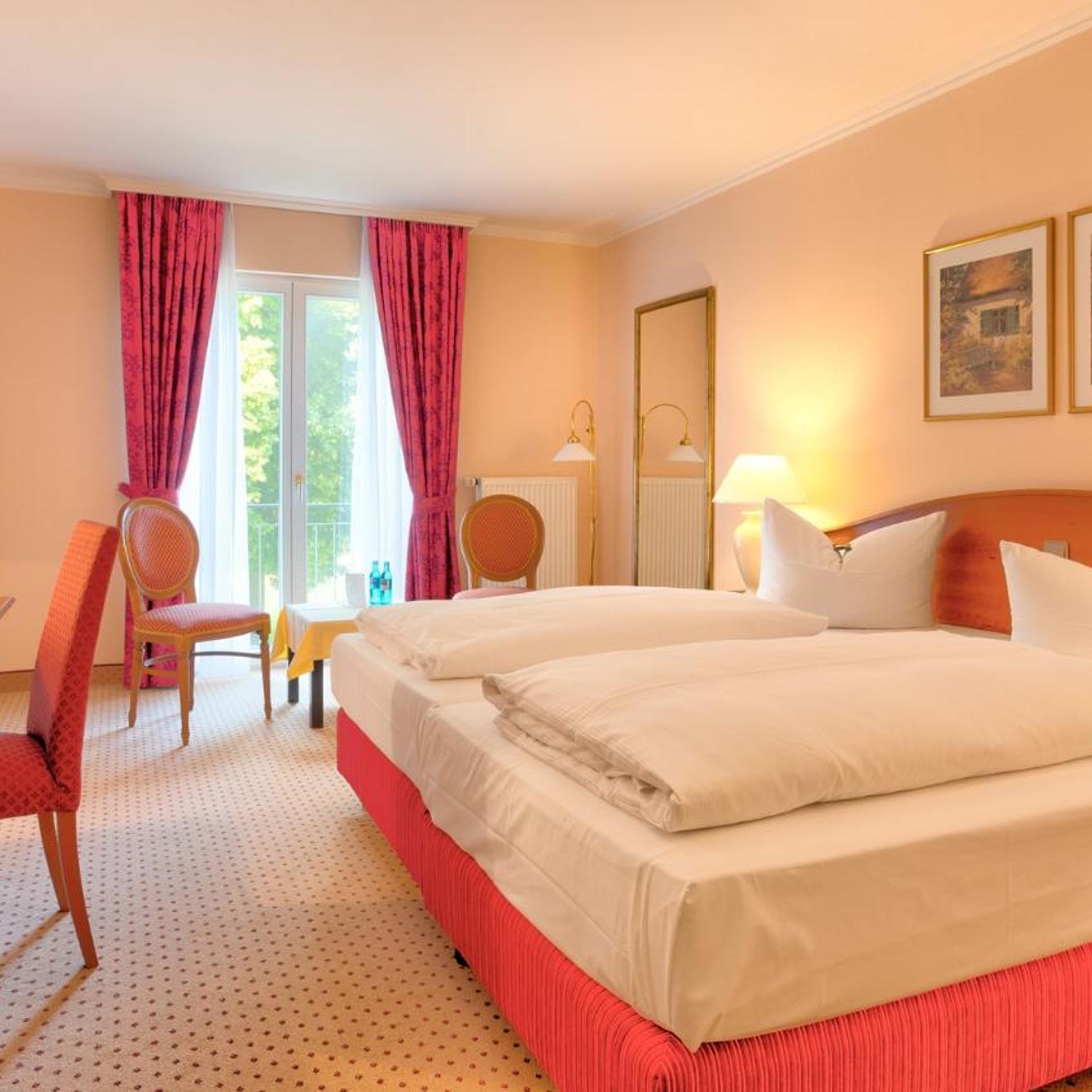 غرفة قياسية بسرير مزدوج، Hotel Dollnsee-Schorfheide 2/6