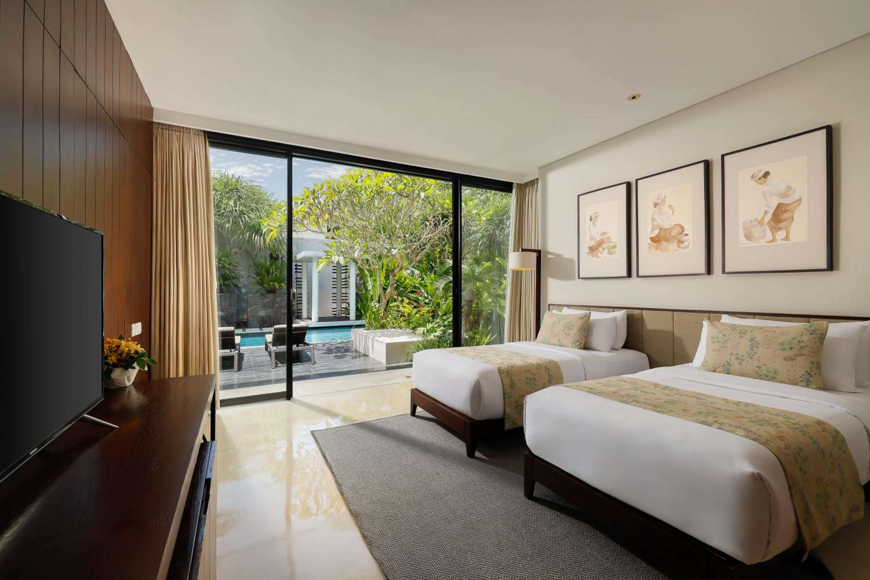 3 Bedrooms, Pool, Villa