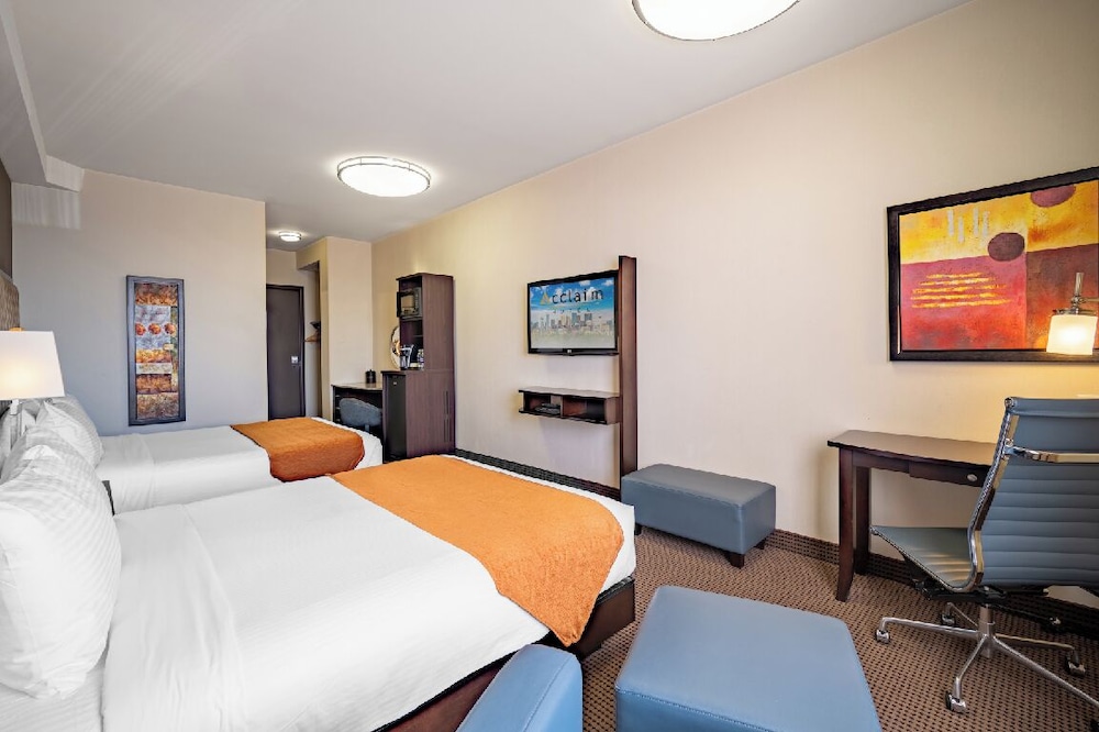 Acclaim Hotel By Clique 22/62