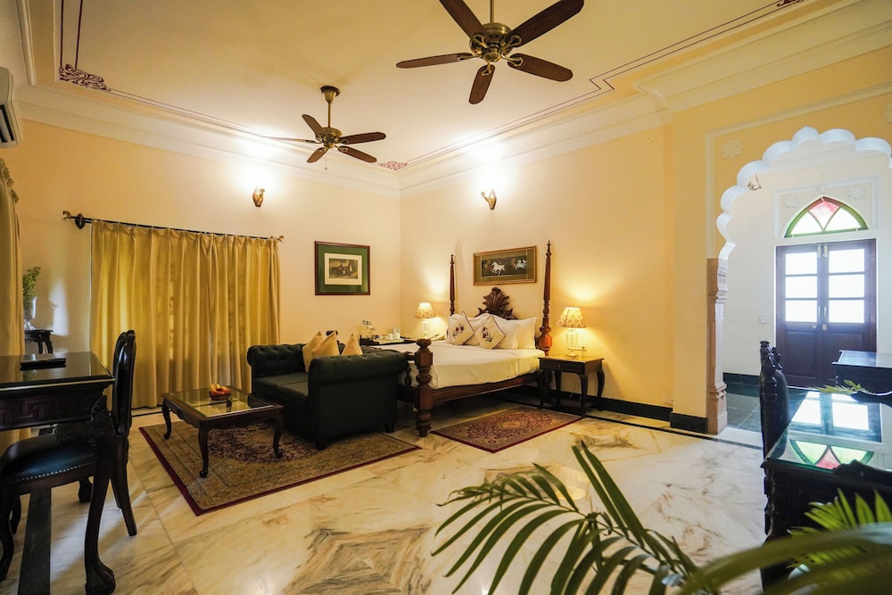Khas Bagh 30/50