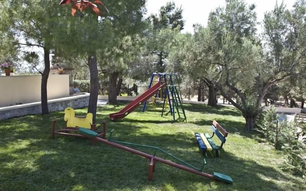 Kelyfos Hotel Bungalows and Suites 23/50