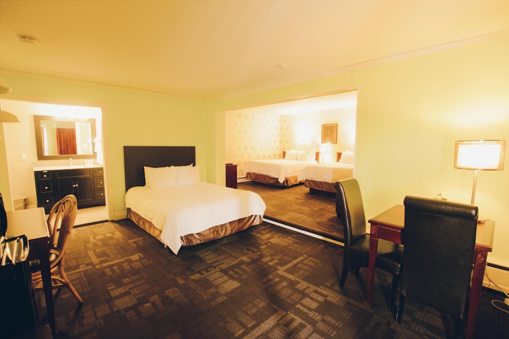 Hotel Moncton 25/50