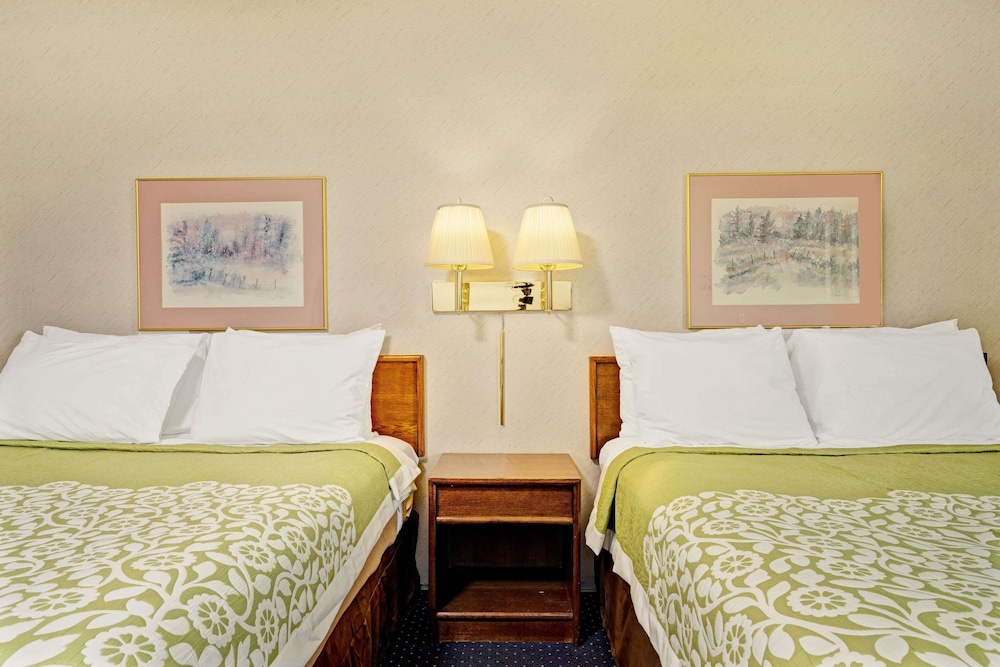 Days Inn by Wyndham Monticello 12/24