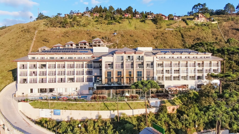 Gran Paradiso Resort 6/85