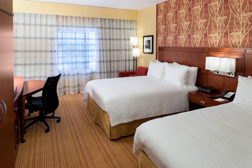 Courtyard by Marriott Houston NASA/Clear Lake 11/30