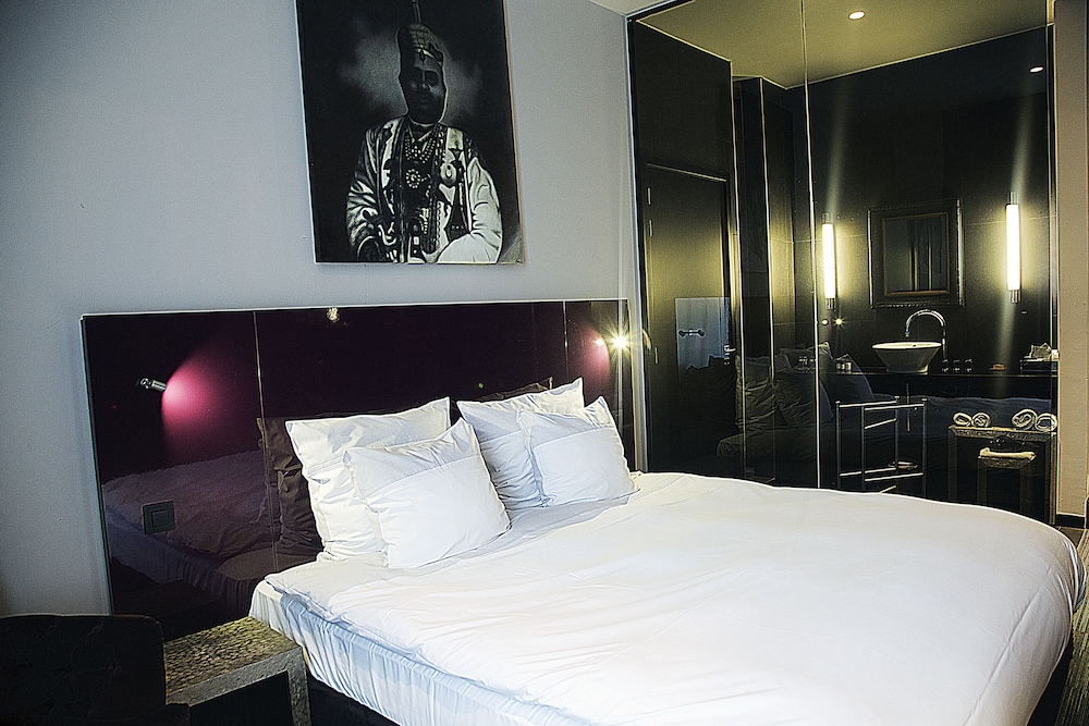 Hotel Les Nuits 7/45