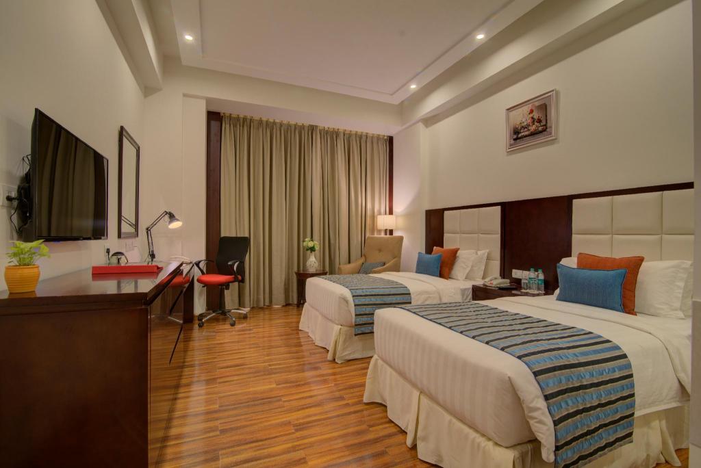 Deluxe, Twin Beds, Accessible