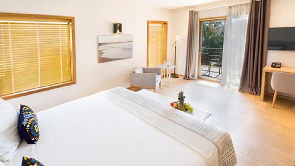 Miamai Hotel - Adults Only 7/50