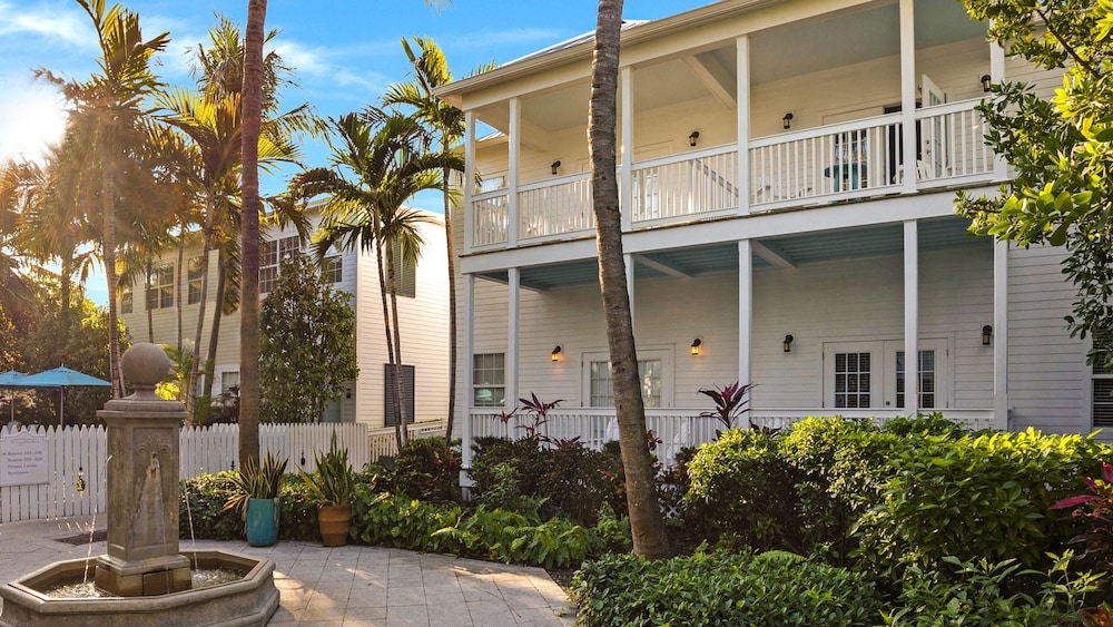 Tranquility Bay Beach Resort 4/50