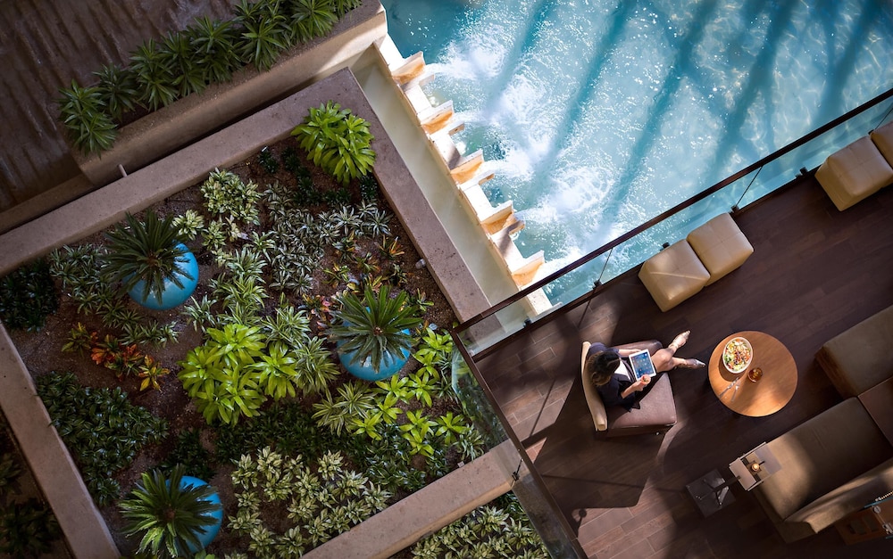 Hyatt Regency San Antonio Riverwalk 36/83