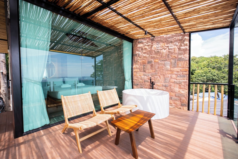 Sangthian Beach Resort 28/60