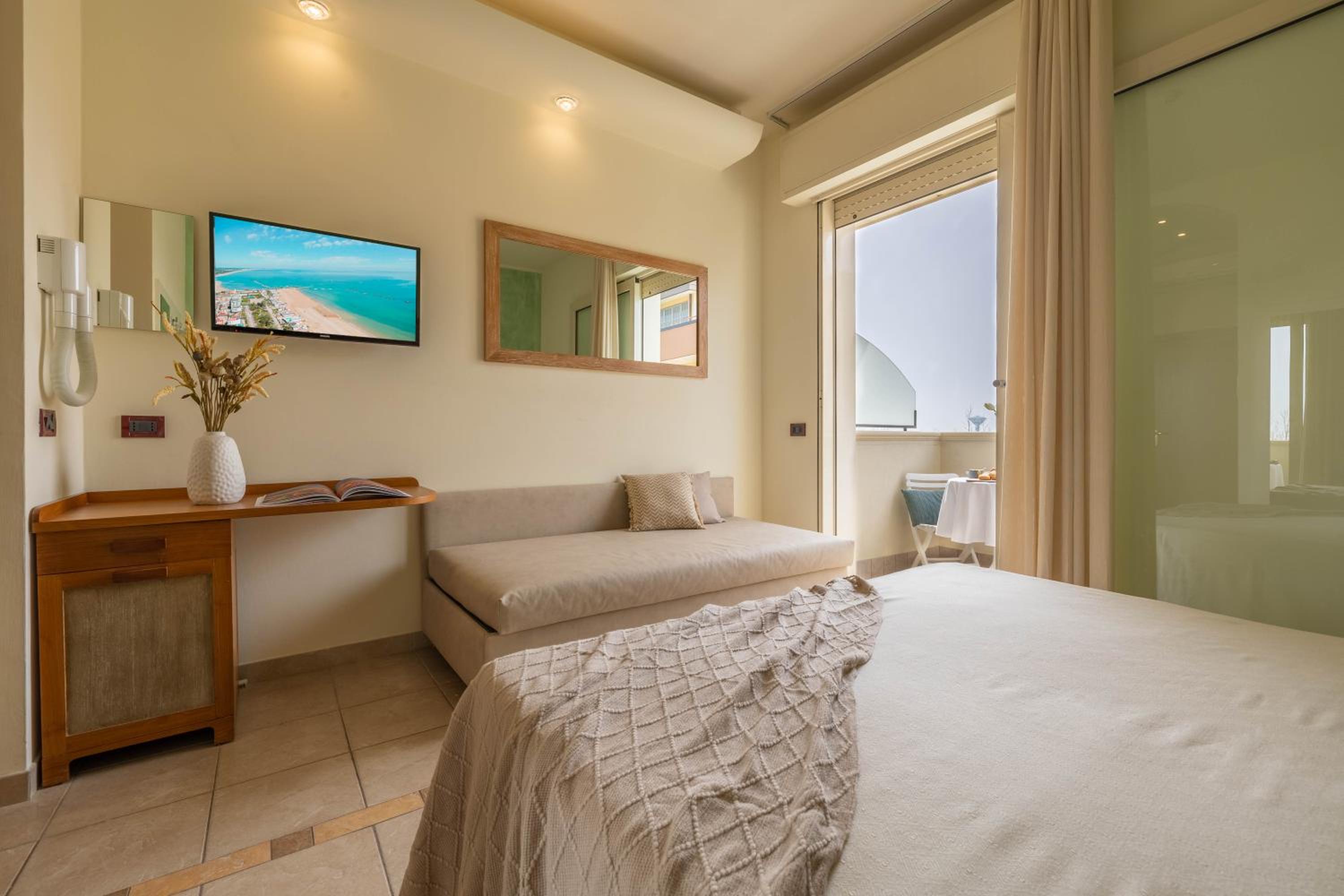 Smeraldo Hotel 12/50