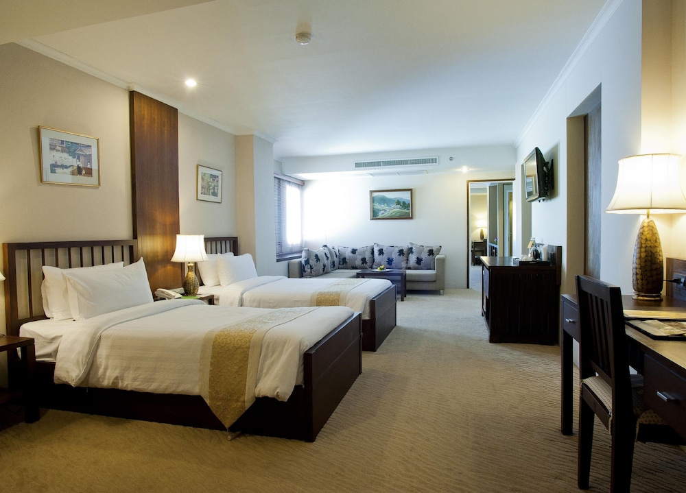 Movenpick Suriwongse Hotel Chiang Mai 54/70