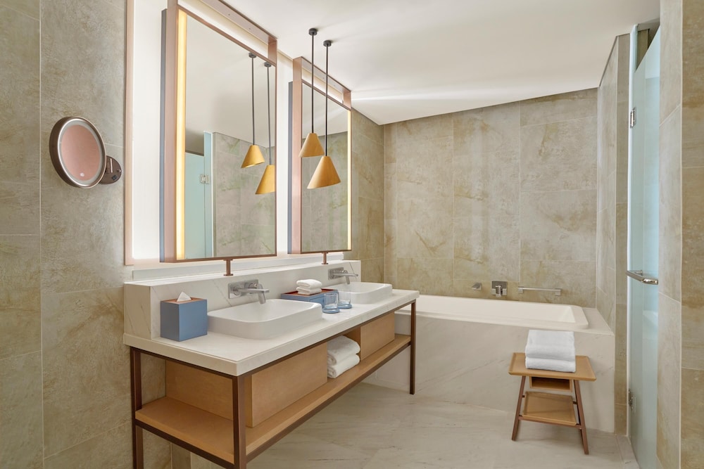 Hyatt Regency Nha Trang 49/50