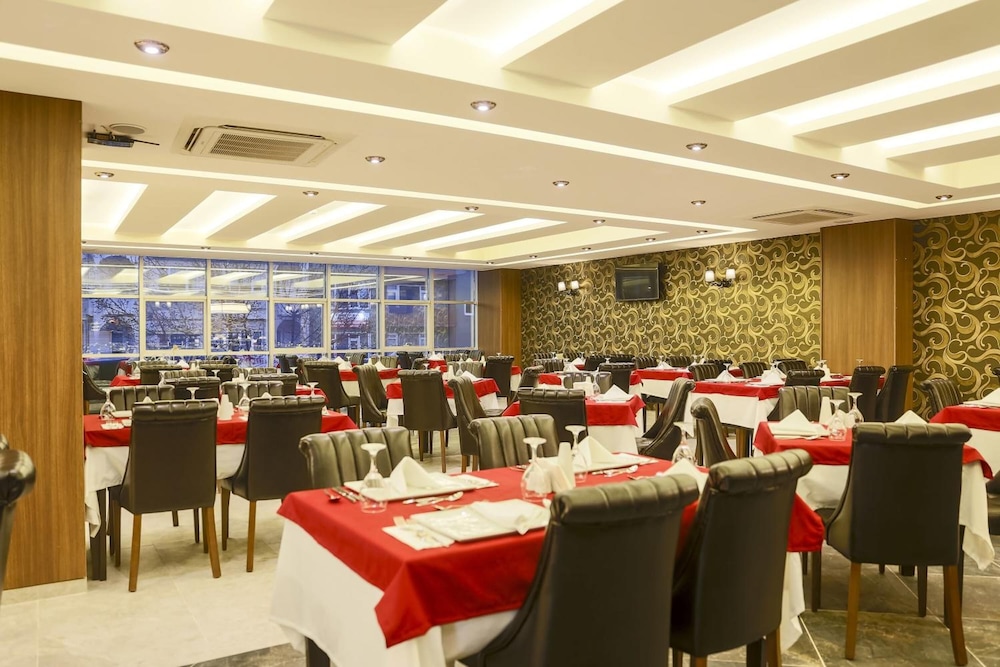 Inegol Royal Hotel 30/41
