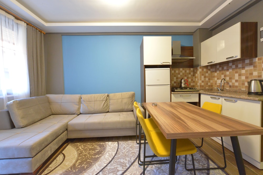 Hirande Hotel 27/50