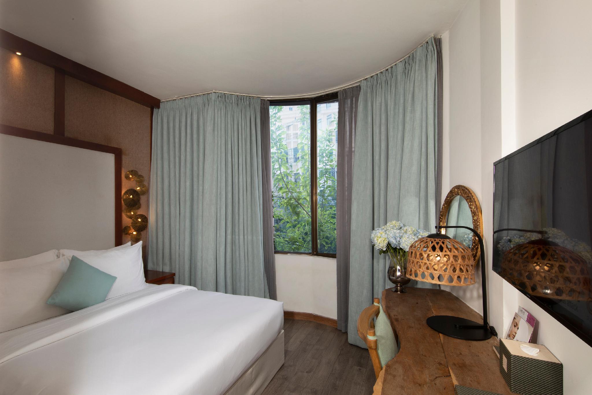 جناح ركني، A&Em Art Hotel 3/3