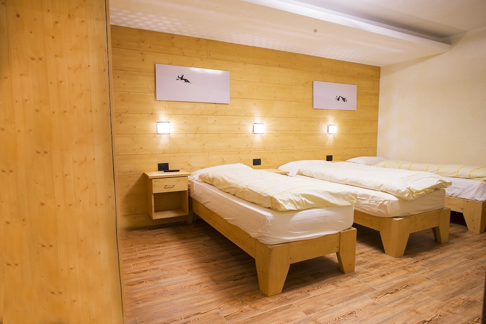 Steinbock Hotel 8/31