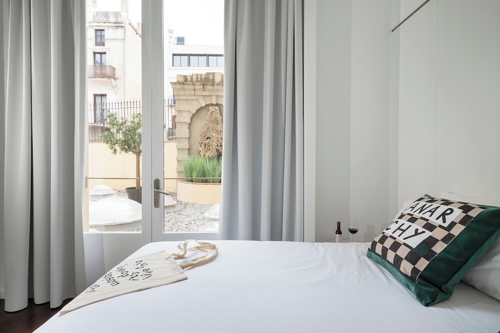 BASIC, DOUBLE BED