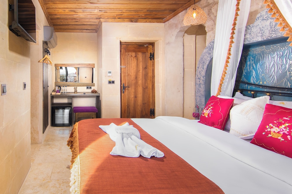 Alika Castle House 5/39