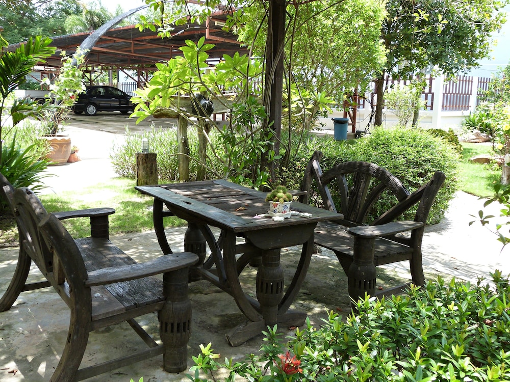 Bann Suan Rachawadee B&B 27/30
