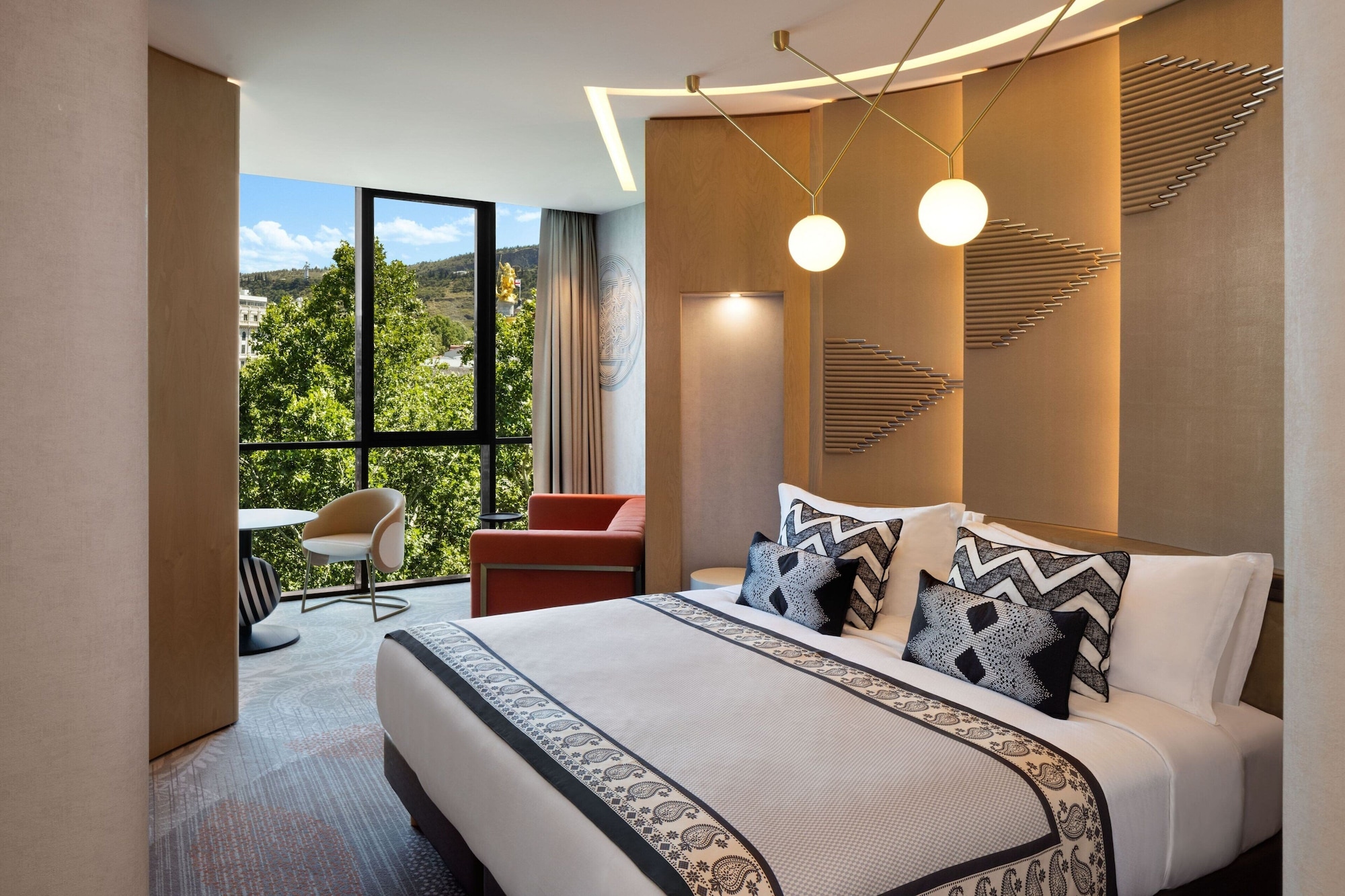 Deluxe King Room