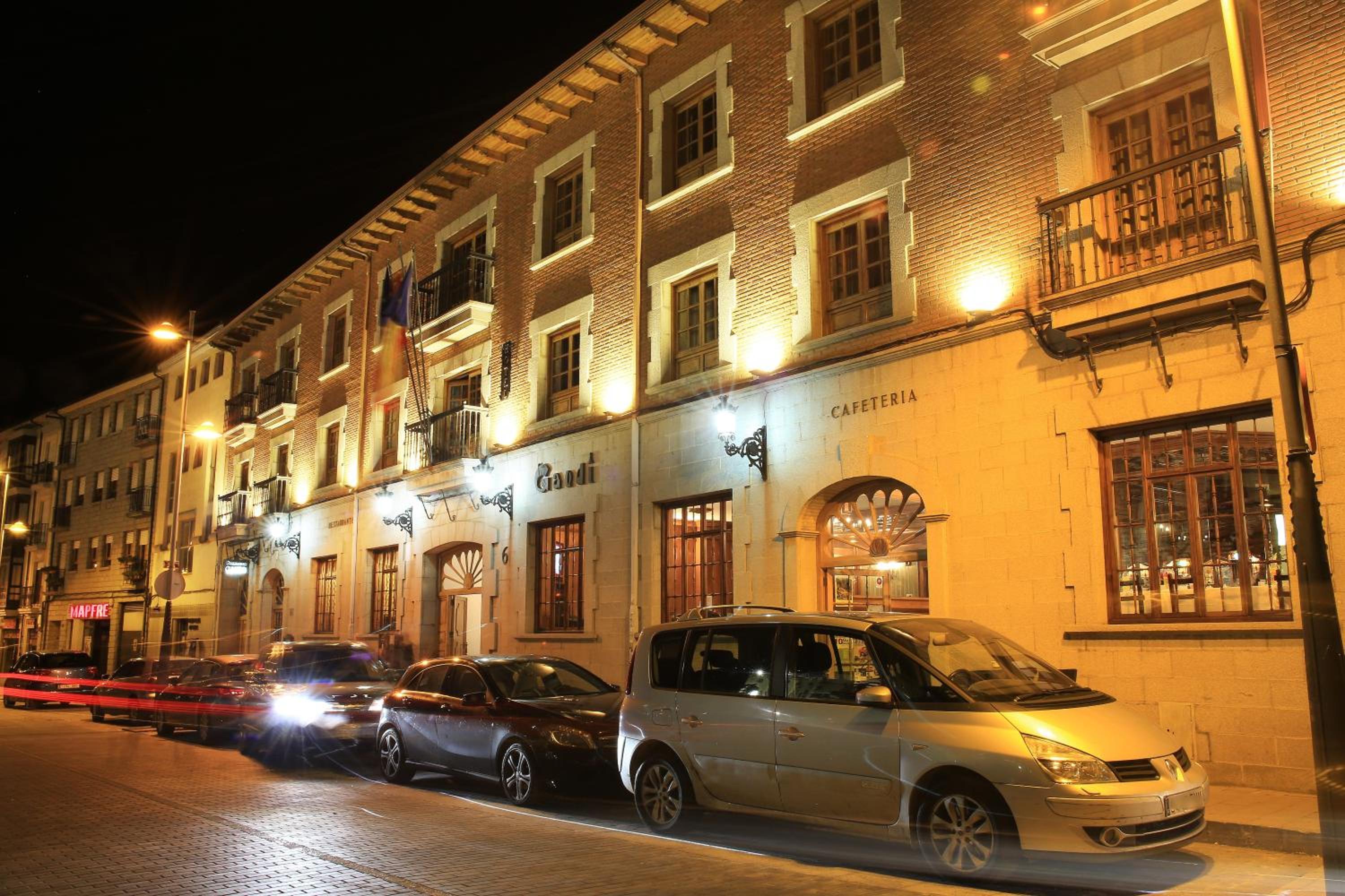 Hotel Gaudi Astorga 41/48
