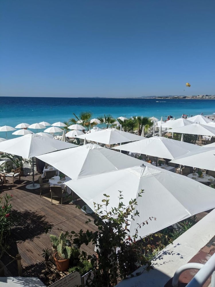 Hotel Goldstar Resort And Suites 41/50