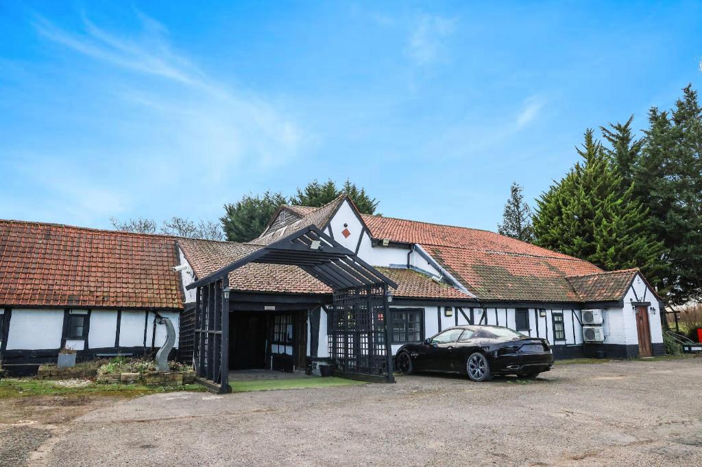 OYO Tudor Oaks Lodge Stevenage North 25/29