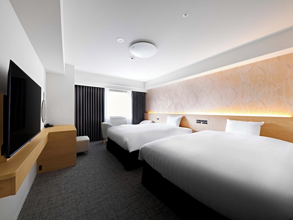 DELUXE, 2 DOUBLE BEDS