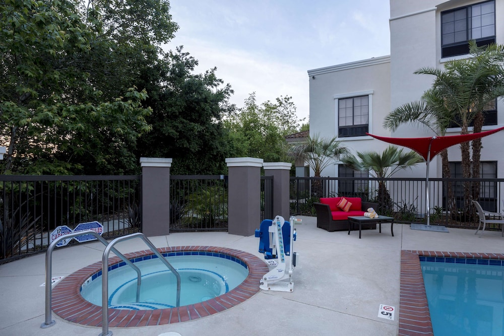 Hampton Inn Santa Barbara/Goleta 6/50