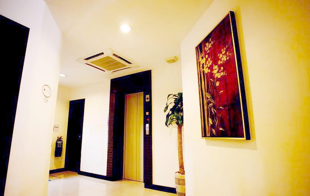 Mangga Boutique Hotel 38/48