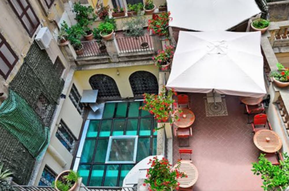 Hotel Le Clarisse Al Pantheon 54/59