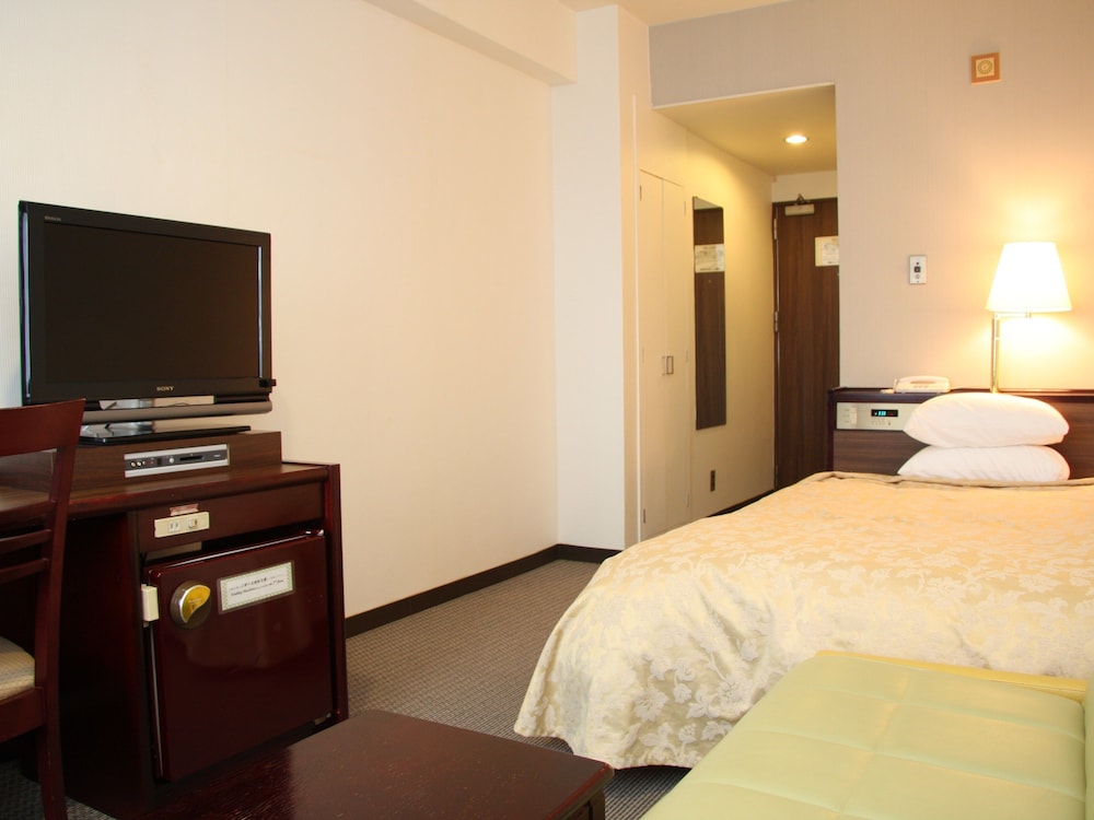 Okazaki New Grand Hotel 6/67