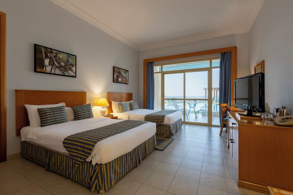 Azimut Hotel Khasab 14/42