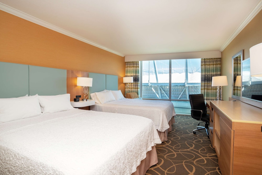 Hampton Inn & Suites by Hilton Vancouver-Downtown 16/60