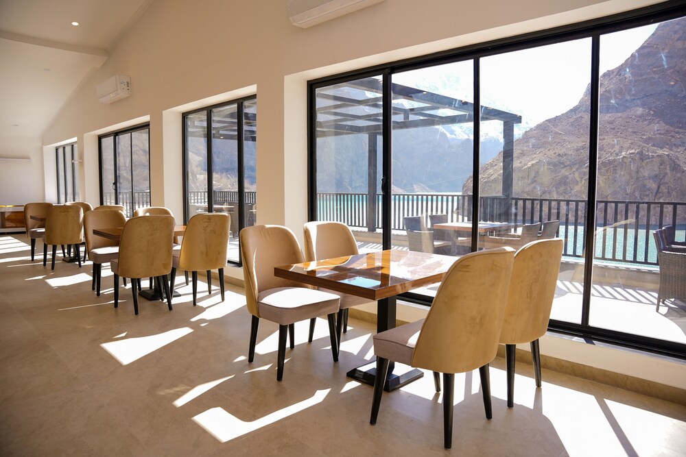 Lodges By Baron Hunza Attabad Lake 38/49