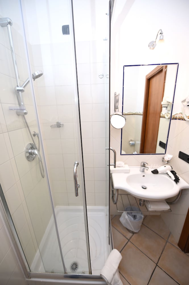 Sorrento City Hotel 32/76