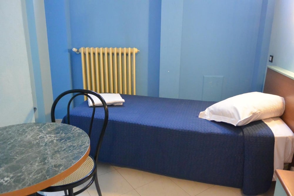 Hotel Mercurio 17/27