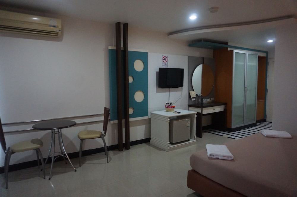 The Great Hotel Hatyai 13/23