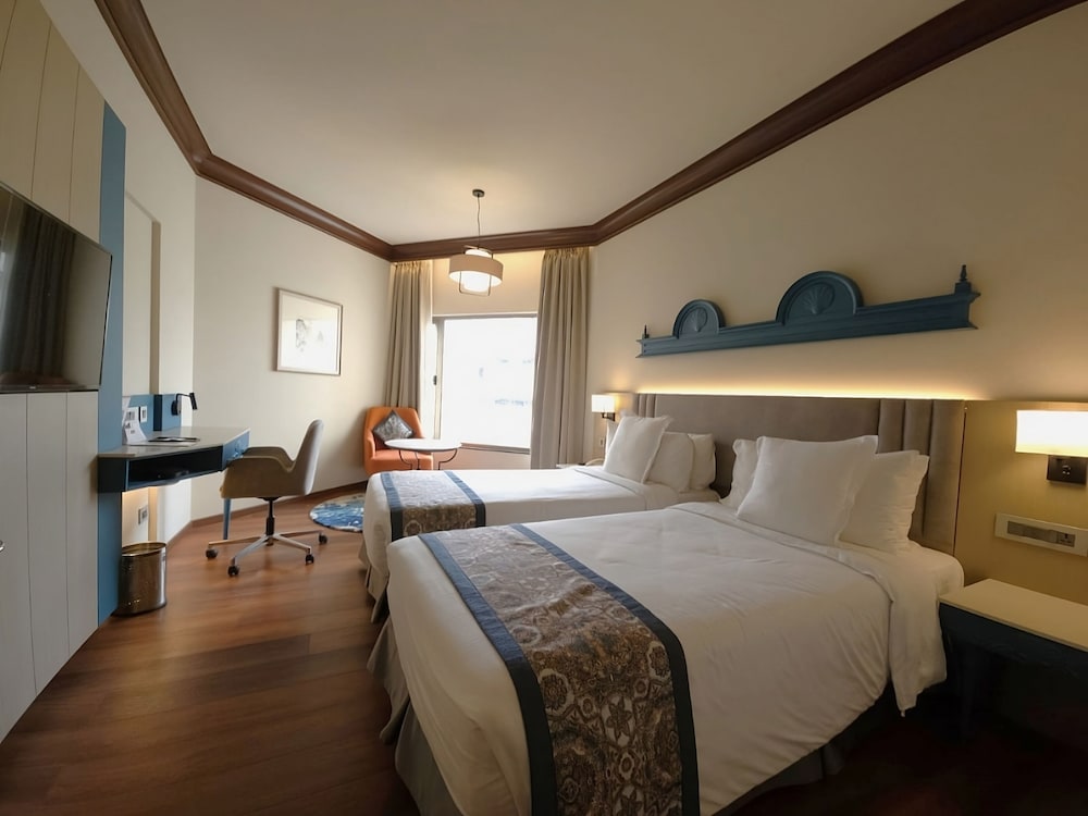 Welcomhotel By Itc Hotels Devee Grand Bay 12/71