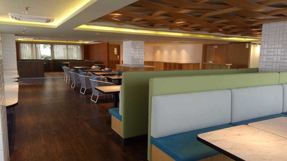 Hotel Louis Kienne Pemuda 8/27
