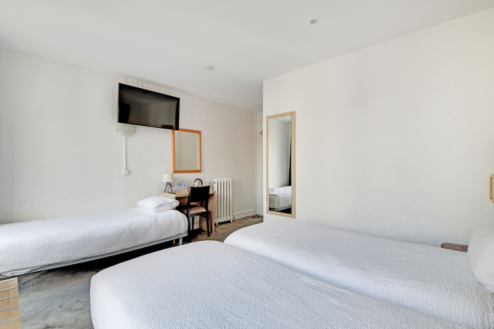 ROOM, TRIPLE