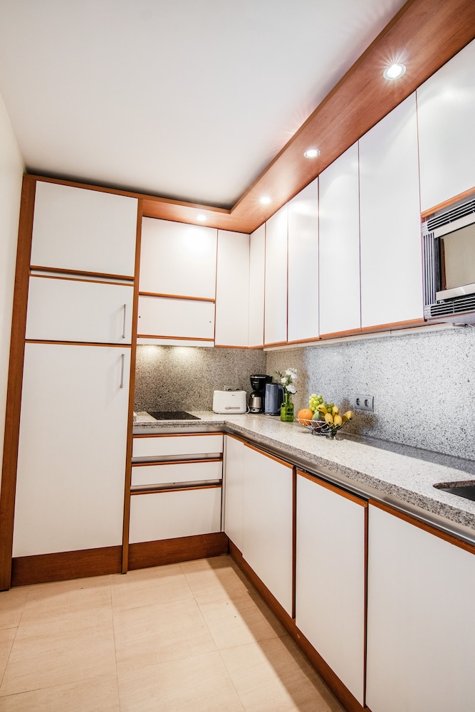 Guadalpin Suites 4/50