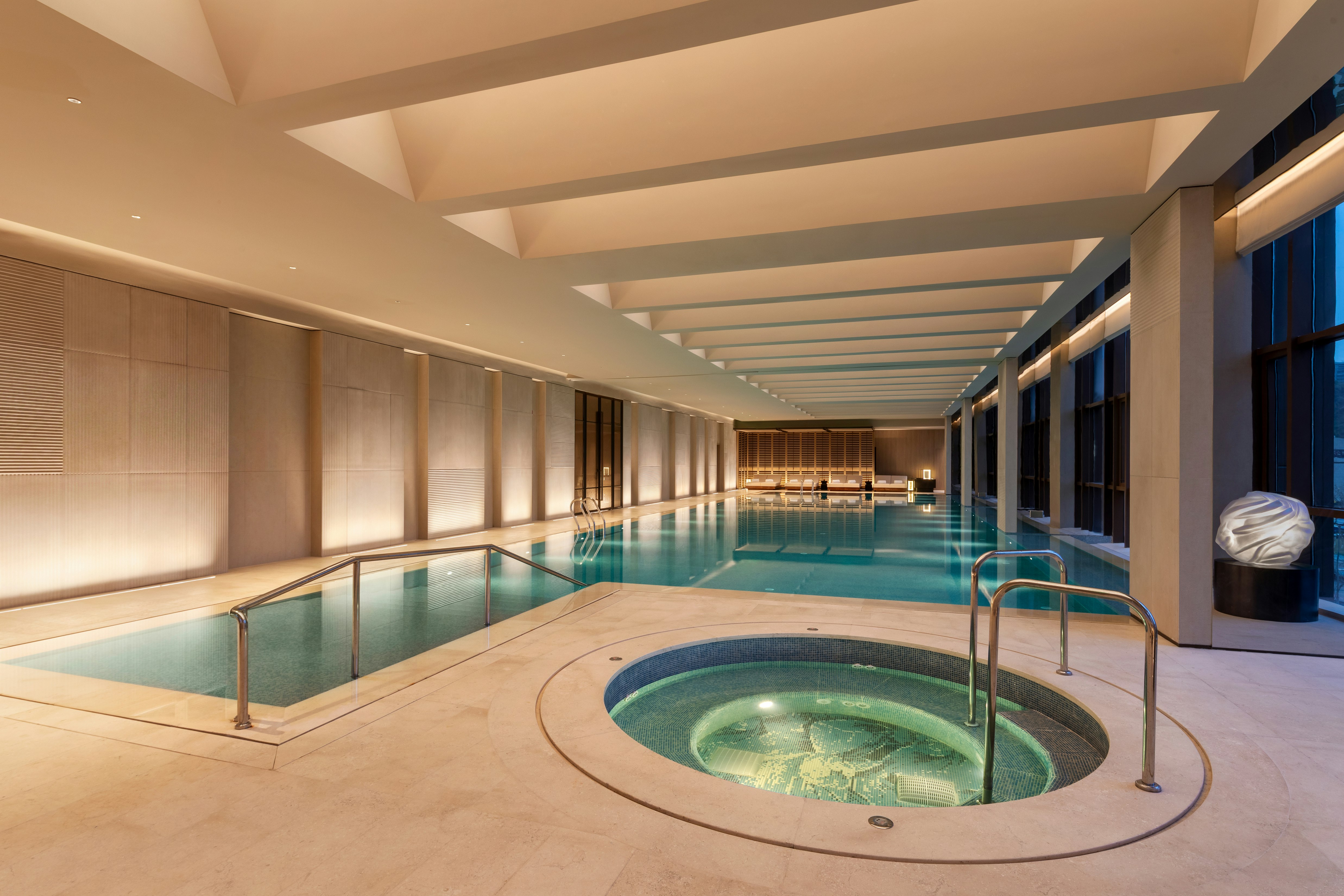 DoubleTree by Hilton Zigong 25/55