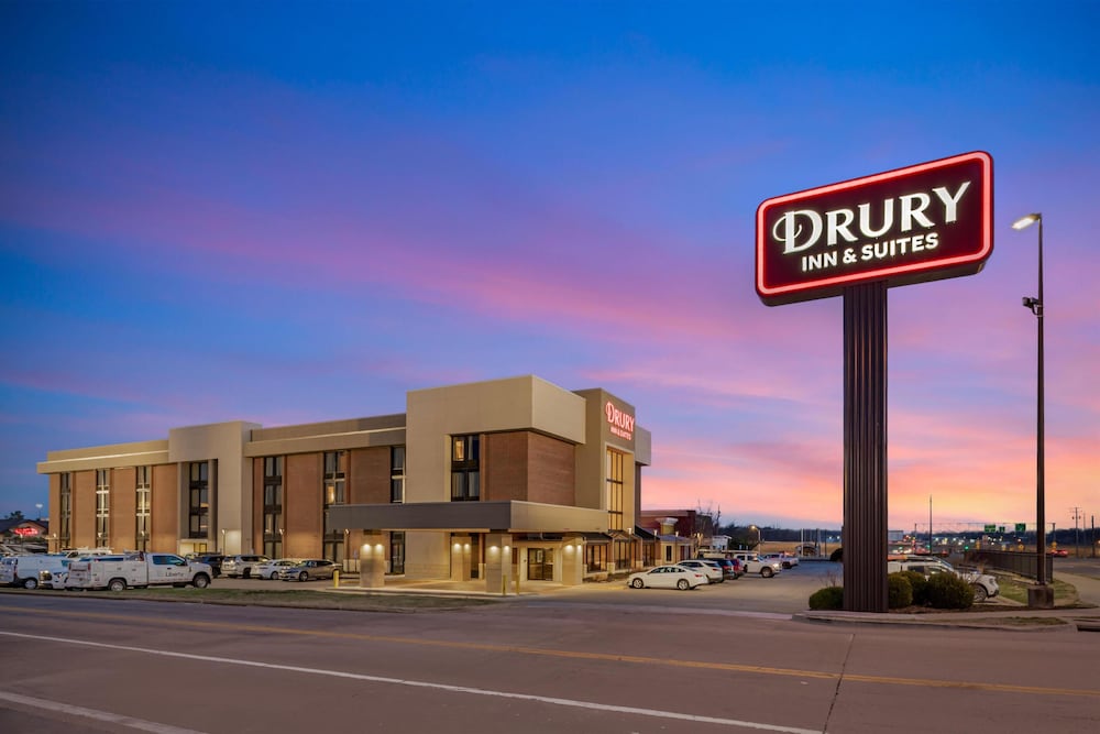 Drury Inn and Suites Joplin 3/50