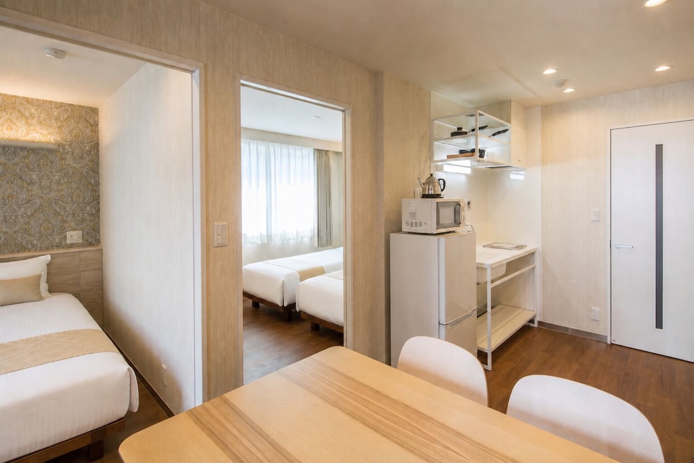 Hotel Sails 50/50