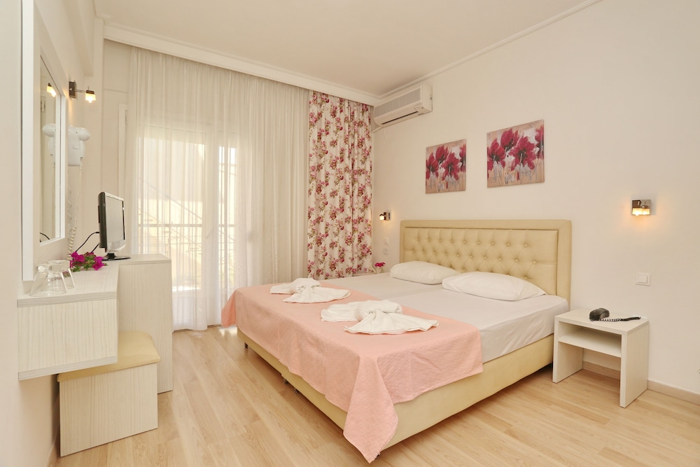 SUN HOTEL 22/55